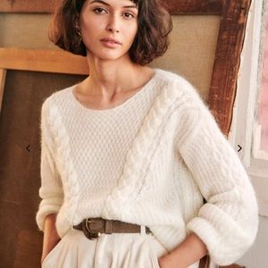 SOLD (on another platform)✨Sézane Philomene Pull✨